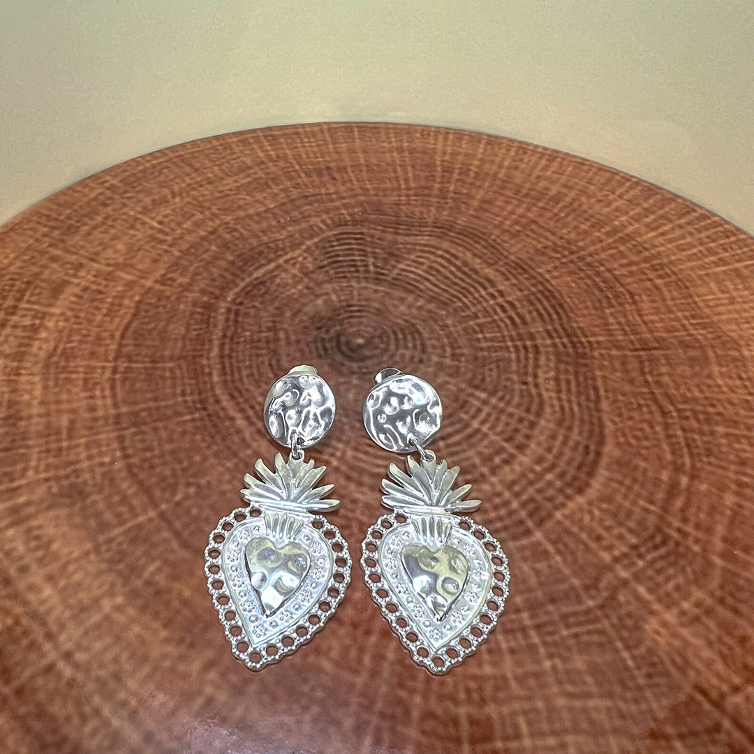aretes de corazon